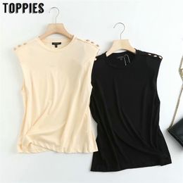 Summer Rivets Sleeveless Shirt Woman Tshirts Fashion O Neck Tops 210421