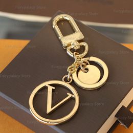 Fashion Designer Letter Key Buckle Bag Car Keychain Handmade Leather Keychains Man Woman Purse Bags Pendant Lovers Keyrings Access226h