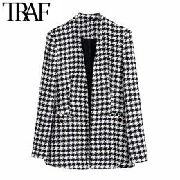 TRAF Women Fashion Tweed Houndstooth Blazer Coat Vintage Long Sleeve Welt Pockets Female Outerwear Chic Veste 211019