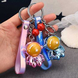 Fashion Handmade 3D Astronaut Key Chains Space Robot Spaceman Keyring Gift for Women Man Friend Car Backpack Charm Keychain G1019