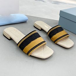 2022 Embroidered Top Quality luxuries designer Men's Women's Slippers Sandals Shoes Slide Summer Fashion beach Flat Flip Flops With Box Size 35-43