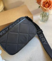 2023 designer black messenger bag high quality men's nylon camera bag fashion men's and women's shoulder bag Size 22110