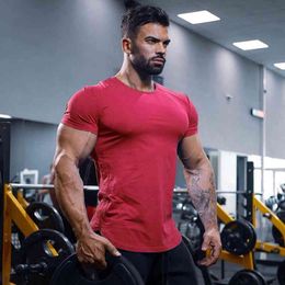 Gym T-shirt Men Cotton Short Sleeve T-shirt Fashion Slim Fit T Shirt Male Fitness Bodybuilding Workout Tee Tops Summer Clothing 210421