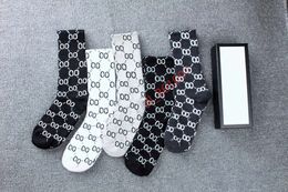 Men's Socks fashion Designers Womens Socks Five Pair Luxe Sports Winter Mesh Letter Printed Sock With Box