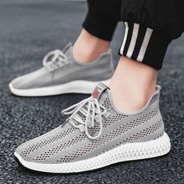 2020 Hot Sell Summer Running Shoes Jogging Sneakers Breathable Mesh Cool Lace-up Outdoor Comfortable Men Casual Driving ShoesF6 Black white