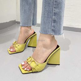 Sandals Women 2021 New Design Square-toe Women's Slippers Patent Leather Metal Buckle Thick Heel Sandals and Slippers Sandalias Y0721