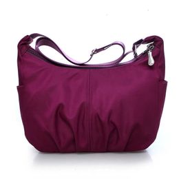 HBP Non-Brand Q Korean version waterproof nylon shoulder fashion leisure large capacity women's messenger bag sport.001