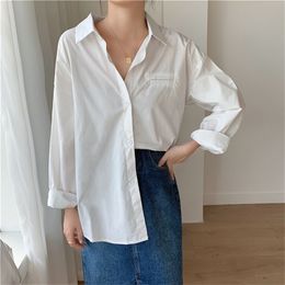 Arrival Spring Autumn OL Elegant Vintage Classic Basic Shirt Women Chic Lapel Blouses Tops Loose Woman Clothes 210421