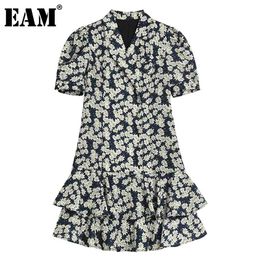 [EAM] Women Printed Pleated Ruffles Temperament Dress Notched Neck Short Sleeve Loose Fit Fashion Spring Summer 1DD8372 21512