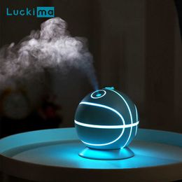 Basketball Air Humidifier Gift for Man Boy with 7colors Changing LED Night Light Ultrasonic Essential Oil Aroma Diffuser 210724