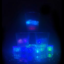 -Luzes de cubo de gelo brilhantes LED Fluorescente Bloco Colorido Colorido Cubos Flash Indução Luz Luz KTV Bar Casamento Supplies USA Stock