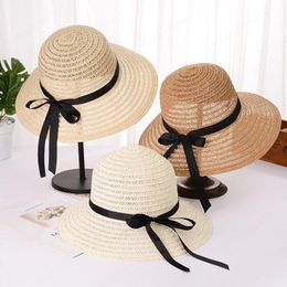 Fashion straw hat with built-in adjustable rope folding carry beach sun cap high quality