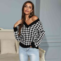 Women Geometric Black Knitted Sweater Women Casual Houndstooth Ladies Pullover Sweater Female Autumn Winter Retro Jumper 210412