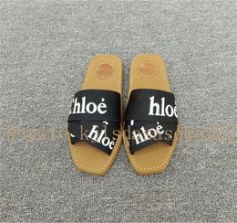2021 The latest beach mules flat slippers progettista ladies alphabet fabric outdoor leather sole sandals 35-42 03