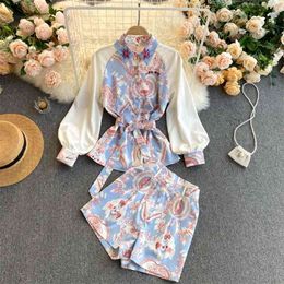 Spring Autumn Retro Print Suits For Women Turndown-Collar Long Sleeve Tops + Wide Leg Short Pants Two Piece Set Outfit 210428