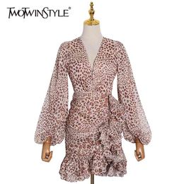 Leopard Patchwork Ruffle Dress For Women V Neck Lantern Sleeve High Waist Mini Dresses Female Fashion Clothing 210520