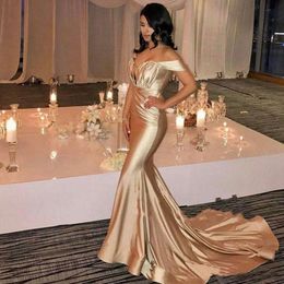 Champagne Mermaid Dresses Evening Wear 2021 Sexy Off Shoulder Corset Pleats Satin Court Train Dubai Formal Party Prom Gowns Yousef Aljasmi