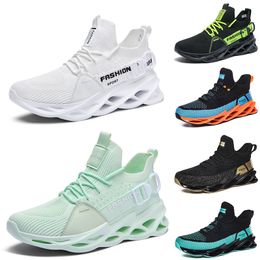 fashion high quality men running shoes breathable trainers wolf greys Tour yellow teals triple blacks Khaki green Light Brown Bronze mens outdoor sports sneakers