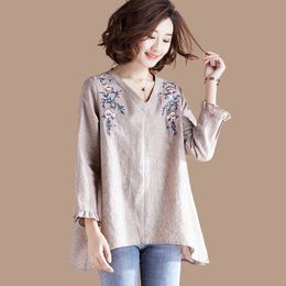 Plus Size Women Cotton Casual Blouses Shirts New Fashion Korean Style V-neck Floral Embroidery Female Tops Shirts P295 210412