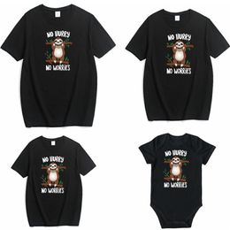 Worry No Hurry Matching Outfits Dad Mom Kids T-shirt Baby Bodysuit Family Look Father Son Mommy and Me Clothes 210417