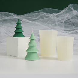 Simplified Wind Type Silicone Small Simple Modern Style Scented 3D Christmas Tree Candle Mold For Home