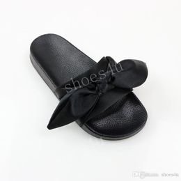 fenty slippers canada