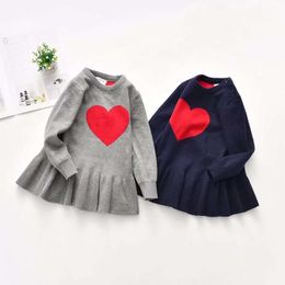 Girl's Dresses Autumn Kids Baby Girls Knitted Sweaters Chidlern's Dress Love Heart Print Long Sleeves O-Neck Princess Knitwear Outfits