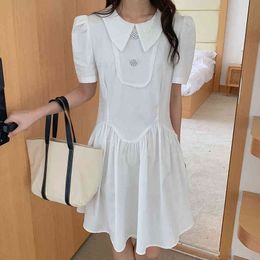 [EWQ]Korea Stitching Chic Two Buckles Short Sleeve Loose Ladies Dress Peter Pan Collar Summer New Trendy Clothing Vestido 210423