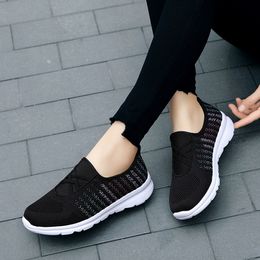 Wholesale 2021 Top Quality Off Mens Women Sports Mesh Running Shoes Fashion Breathable Sneakers Black Grey Runners Eur 35-42 WY27-2063