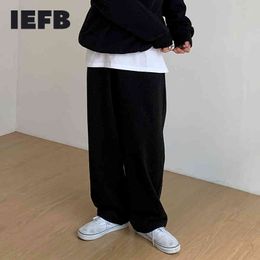 IEFB Korean Sprign Men's Casual Sweatpants Elastic Waist Straight Loose Comfortable Trousers Black Grey Sports Pants 9Y5494 210524