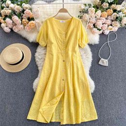 Bohemian Holiday Midi Dress Women Summer es Solid V-neck Short Sleeve Hollow Out Embroidered Lace Loose Vestidos 210603