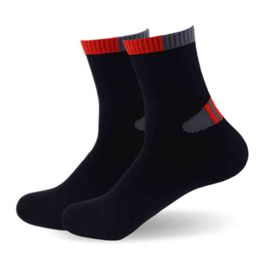 High Quality Professional men's socks Comfortable Elasticity Breathable Mountain Trekking Bicycle Socks For men boy