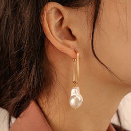 Korean Simple Gold Color Metal U Shape Long Women Fashion Jewelry 2021 Vintage Baroque Pearl Hanging Earrings EH055