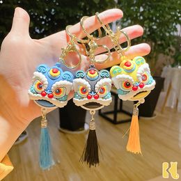 2021 New Year lion dance keychain Chinese style lion dance car key chain bag pendant creative small gift batch.