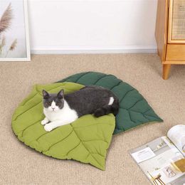 Leaf Shape Soft Dog Bed Mat Crate Pad, Machine Washable Mattress for Large Medium Small Dogs and Cats Kennel Pad 211006