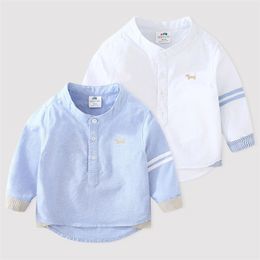 Spring Autumn 2 3 4 6 8 10 Years Handsome Solid Colour Cotton Mandarin Collar Long Sleeve White Shirts For Baby Kids Boys 210414