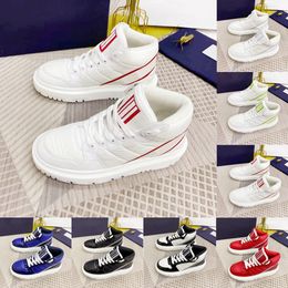 Lastest Fashion Autum Winter Casual Shoes Luxury Designer Top Quality Lace Up Flat Soled Outdoor Platform Sneakers Leisure Men Women Breathable Sports Trainers
