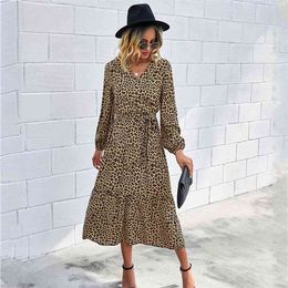 Leopard Print Long Maxi Winter Dress Women Flower Boho Lantern Sleeve V Neck Elegant Ladies 210427