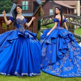 Luksusowy Glitter Plus Size Balowa Suknia Quinceanera Suknie Off Shouder Bez Ramiączek Niestandardowy Made Appliqued Lace Zroszony Księżniczka Formalne Pagewne Suknie EE