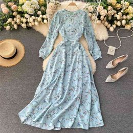 Lady Elegant Blue Floral Print Dress Women's Fashion Round Neck Hollow-out Long Sleeve A-Line Vestidos N720 210527