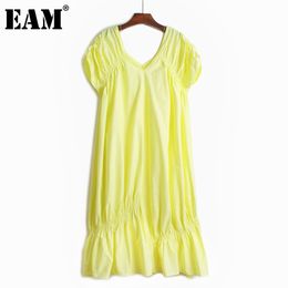 [EAM] Women Black Big Size Asymmetrical Shirring Dress V-Neck Puff Short Sleeve Loose Fit Fashion Spring Summer 1DD8257 21512