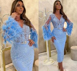 Luxury Feathers Short Cocktail Party Dresses 2021 Light Sky Blue Arabic Long Sleeves Lace Appliques Beaded Homecoming Gowns Tea Length V Neck Prom Dress AL8899