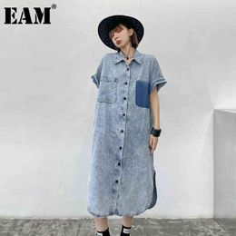 [EAM] Women Blue Denim Contrast Color Big Size Dress Lapel Short Sleeve Loose Fit Fashion Spring Summer 1DD8878 21512