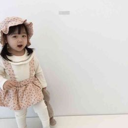 Baby girls cute floral coveralls with cap Korean style infant kids pure cotton bodysuits 0-2Y 210508