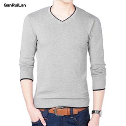 Autumn And Winter Men's Long-sleeved Sweater Slim V-neck Pure Colour Men's Business Casual Sweater B0274 210518