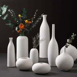 Nordic vase White Ceramic flower Vase Decoration Home Irregular vases for decoration Standing on the ground 210623