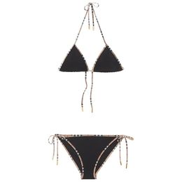 Sexy, sexy, trendiger Bikini, schwarzer Dreipunkt-Blumendruck, geteilter Familien-Badeanzug für Damen, Designer-Badeanzug in Netzrot