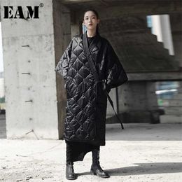 [EAM] Spring Autumn V-collar Three-quarter Sleeve Solid Color Bandage Cotton-padded Big Size Coat Women Fashion JD18601 211013