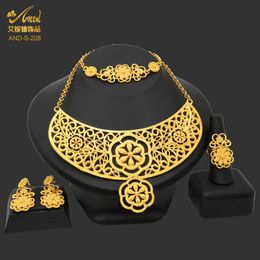 Earrings & Necklace African Jewellery Set Nigerian Wedding Costume 24K Gold Plated Bracelet Ring Bridal Dubai Jewellery Ornament