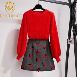 Women Two Piece Set Fashion Fall Winter Yellow Mohair Lanter Sleeve Pullover And Woollen Embroidery Mini Skirt Set 211108